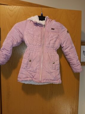 DKNYC Light Pink Girls' Size 5/6 Hooded Puffer Jacket with Sherpa Trim